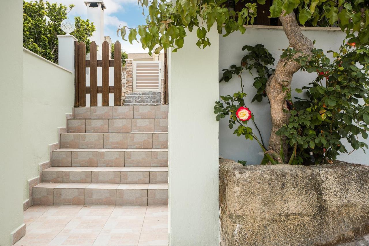Villa Nikolaos *